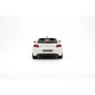 VOLKSWAGEN SCIROCCO 3 R PHASE 1 WHITE 2008 OttO mobile 1:18 Resinemodell (Türen, Motorhaube... nicht zu öffnen!)